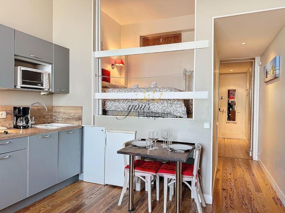 Apartment Azura Yourhosthelper
